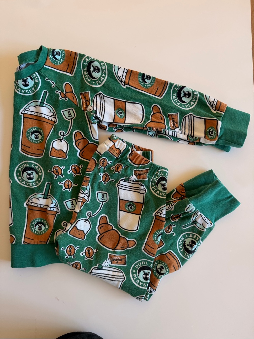 Purllamb Green Kids Pajama Set with Coffee & Pastry Print
